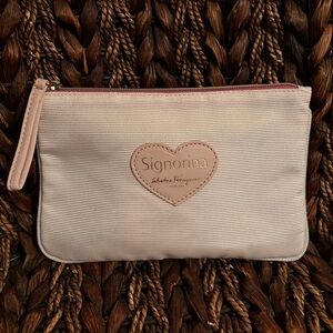 NWOT Signorina Salvatore Ferragamo Parfums Wristlet